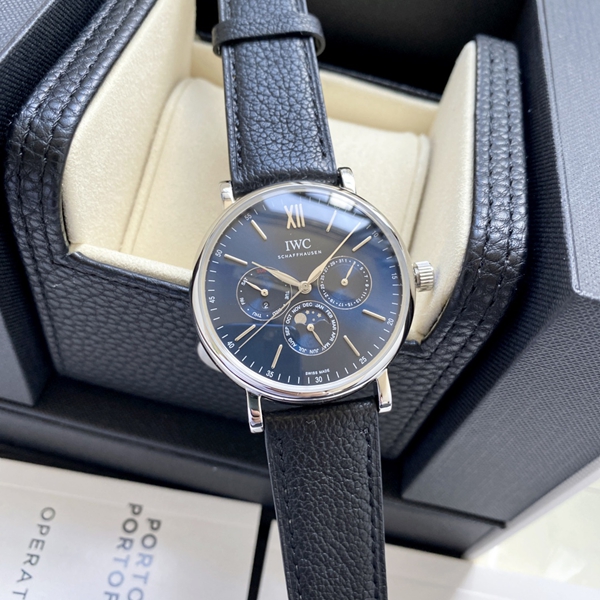 アイ・ダブリュー・シー内部構造